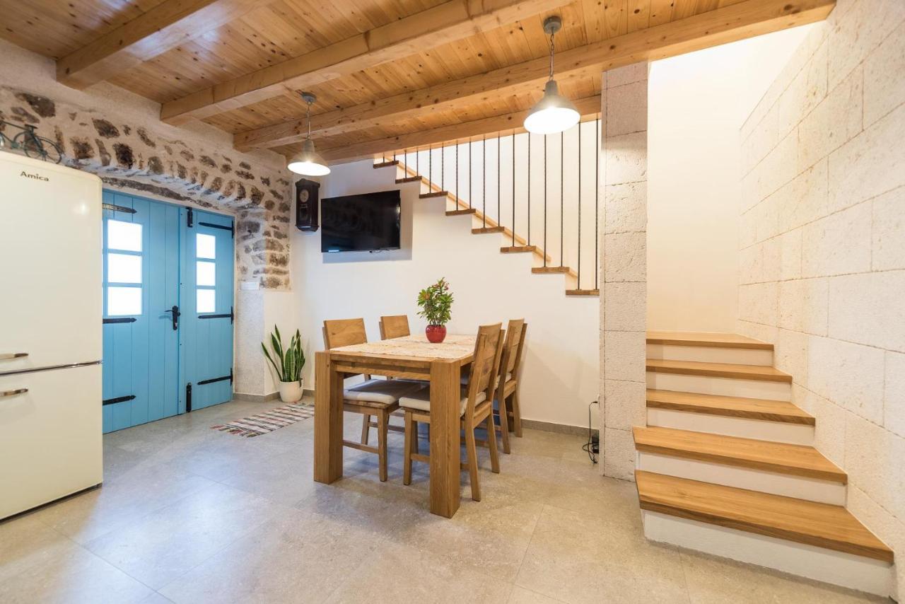 Holiday Home Lipa Nasa Neviđane Zewnętrze zdjęcie
