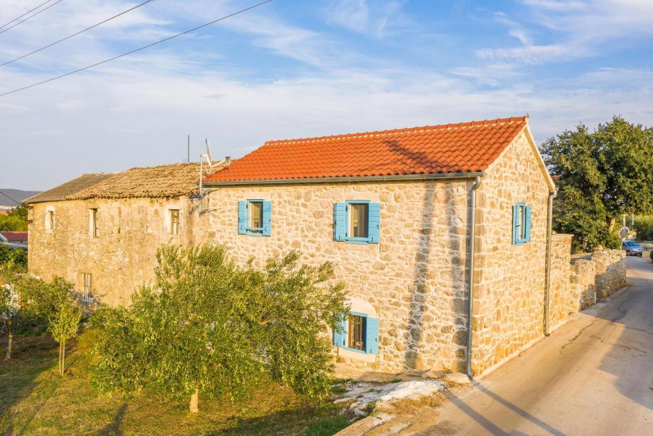 Holiday Home Lipa Nasa Neviđane Zewnętrze zdjęcie